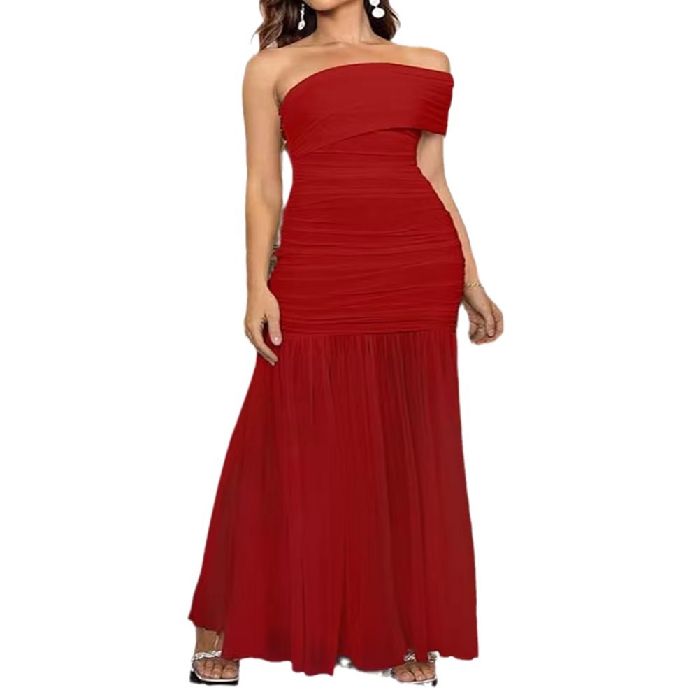 New Women's Solid Color Slim-fit Oblique Shoulder Dress