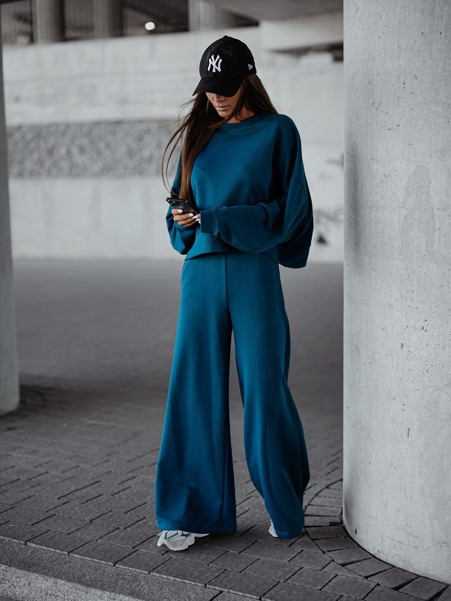 Solid Color Pullover Sweatshirt Pants Women's Suit